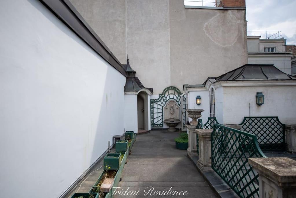 Zum Blauen Karpfen Apartment Viena Exterior foto